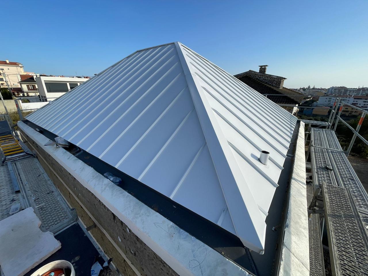 Telhado em zinco RHEINZINK - projeto comercial